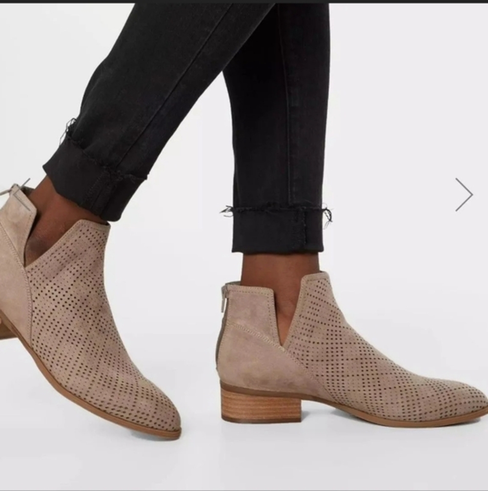 BKE ankle booties size 6m